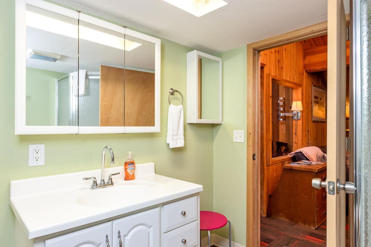 Alpine Meadows Cabin Girdwood Bagian luar foto